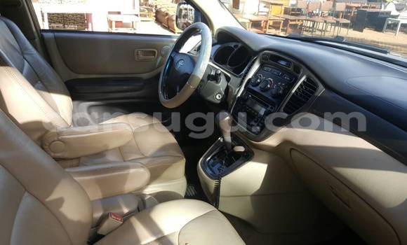 Acheter Occasion Voiture Toyota Highlander Bleu à Ouagadougou, Burkina-Faso Acheter Occasion Voiture Toyota Highlander Bleu à Ouagadougou, Burkina-Faso