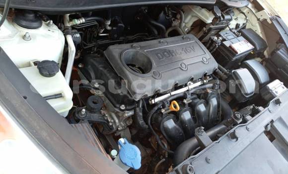 Buy Used Hyundai Tucson White Car in Boulsa in Namentenga Buy Used Hyundai Tucson White Car in Boulsa in Namentenga