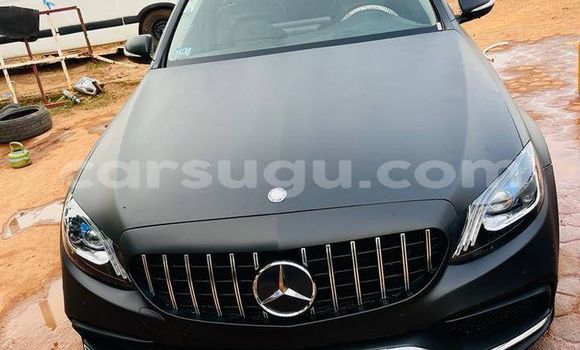 Sayi Na hannu Mercedes Viano Sauran Mota in Ouagadougou a Burkina Faso