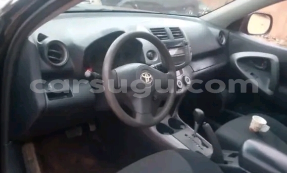 Acheter Occasion Voiture Toyota RAV4 Noir à Ouagadougou, Burkina-Faso Acheter Occasion Voiture Toyota RAV4 Noir à Ouagadougou, Burkina-Faso
