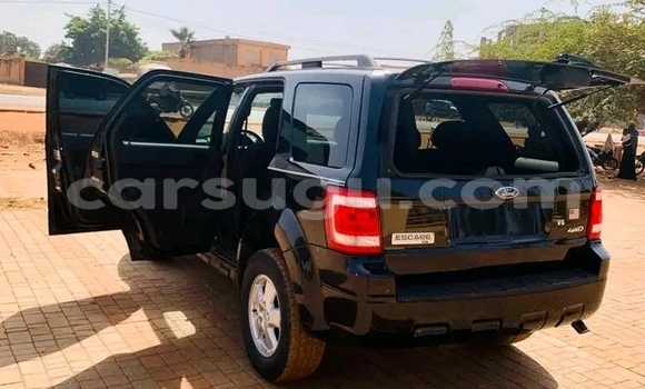 Acheter Occasion Voiture Ford Escape Noir à Ouagadougou, Burkina-Faso