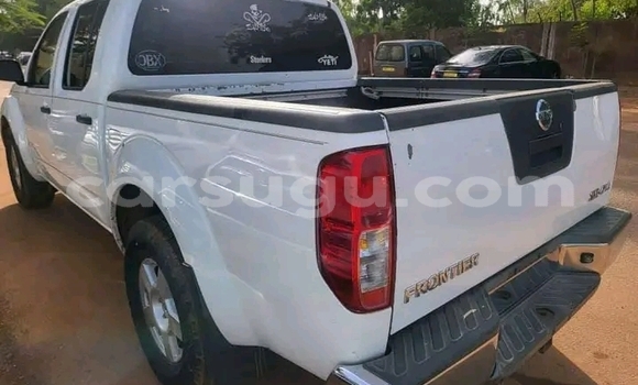 Acheter Occasion Voiture Nissan Navara Blanc à Ouagadougou, Burkina-Faso Acheter Occasion Voiture Nissan Navara Blanc à Ouagadougou, Burkina-Faso