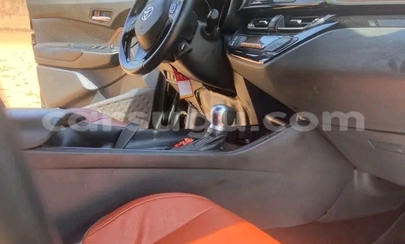 Buy Used Toyota C-HR Black Car in Ouagadougou in Burkina Faso Buy Used Toyota C-HR Black Car in Ouagadougou in Burkina Faso
