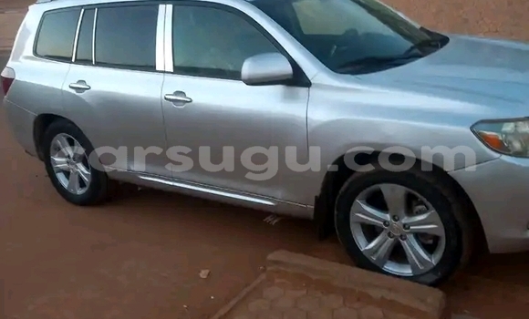 Acheter Occasion Voiture Toyota Highlander Autre à Ouagadougou, Burkina-Faso Acheter Occasion Voiture Toyota Highlander Autre à Ouagadougou, Burkina-Faso