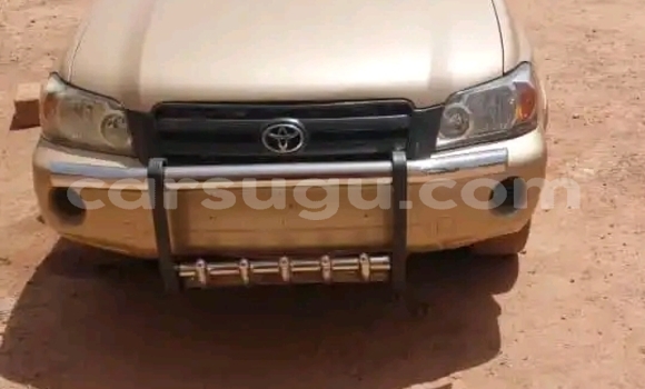 Acheter Occasion Voiture Toyota Highlander Beige à Ouagadougou, Burkina-Faso Acheter Occasion Voiture Toyota Highlander Beige à Ouagadougou, Burkina-Faso