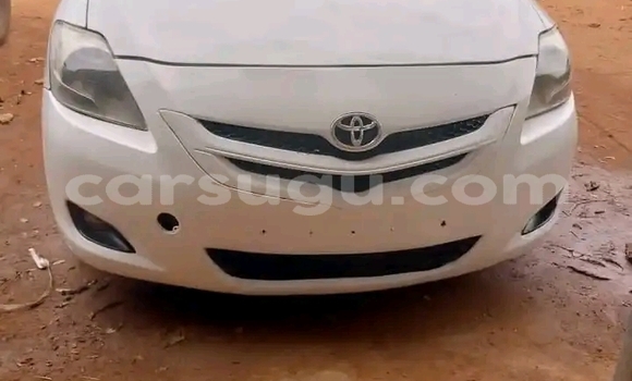 Acheter Occasion Voiture Toyota Yaris Blanc à Ouagadougou, Burkina-Faso Acheter Occasion Voiture Toyota Yaris Blanc à Ouagadougou, Burkina-Faso