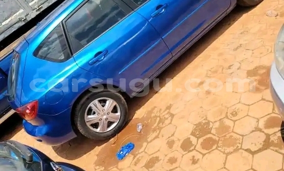 Sayi Na hannu Mazda 3 Blue Mota in Ouagadougou a Burkina Faso