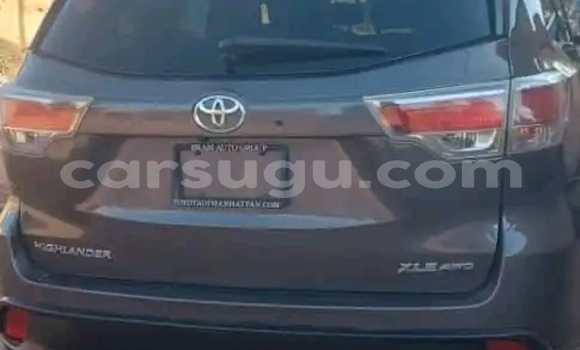 Acheter Occasion Voiture Toyota Highlander Other à Ouagadougou, Burkina-Faso Acheter Occasion Voiture Toyota Highlander Other à Ouagadougou, Burkina-Faso