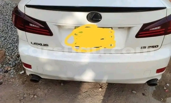 Acheter Occasion Voiture Lexus IS Blanc à Ouagadougou, Burkina-Faso Acheter Occasion Voiture Lexus IS Blanc à Ouagadougou, Burkina-Faso