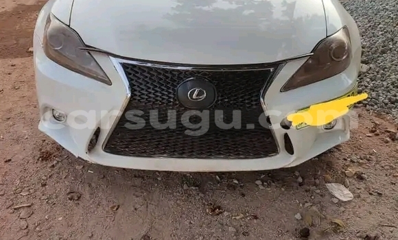 Acheter Occasion Voiture Lexus IS Blanc à Ouagadougou, Burkina-Faso Acheter Occasion Voiture Lexus IS Blanc à Ouagadougou, Burkina-Faso