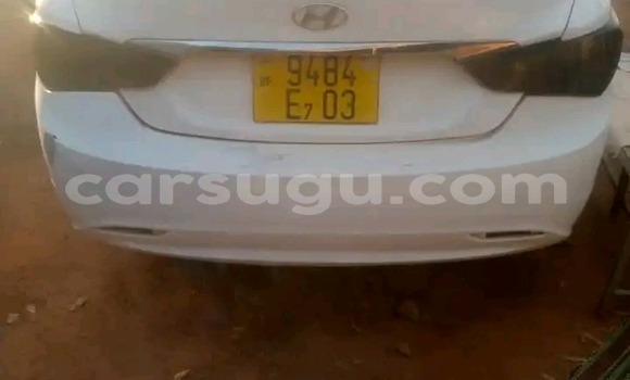 Acheter Occasion Voiture Hyundai Sonata Blanc à Ouagadougou, Burkina-Faso Acheter Occasion Voiture Hyundai Sonata Blanc à Ouagadougou, Burkina-Faso