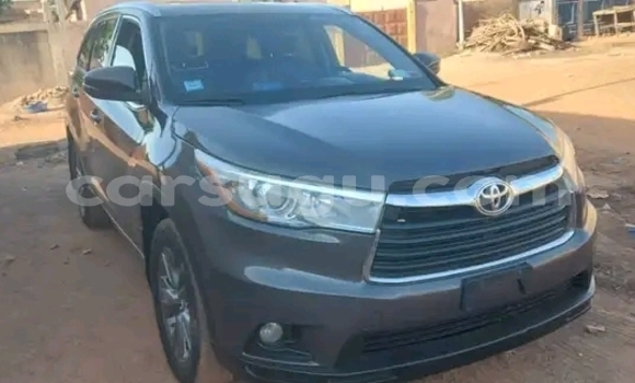 Acheter Occasion Voiture Toyota Highlander Noir à Ouagadougou, Burkina-Faso Acheter Occasion Voiture Toyota Highlander Noir à Ouagadougou, Burkina-Faso