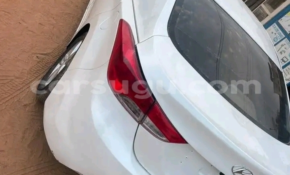Acheter Occasion Voiture Hyundai Elantra Blanc à Ouagadougou, Burkina-Faso Acheter Occasion Voiture Hyundai Elantra Blanc à Ouagadougou, Burkina-Faso