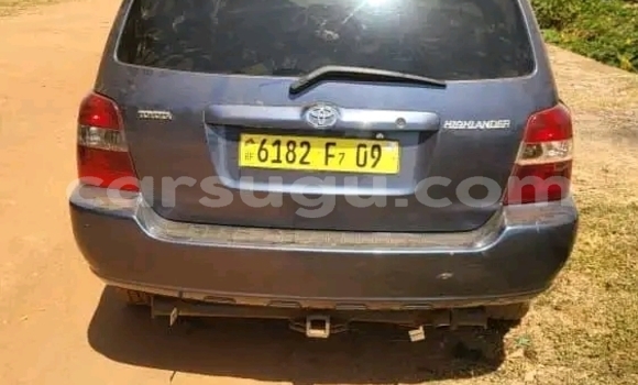 Acheter Occasion Voiture Toyota Highlander Bleu à Ouagadougou, Burkina-Faso Acheter Occasion Voiture Toyota Highlander Bleu à Ouagadougou, Burkina-Faso