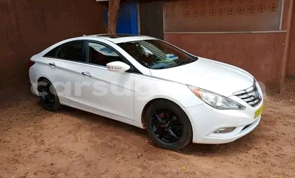 Acheter Occasion Voiture Hyundai Sonata Blanc à Ouagadougou, Burkina-Faso