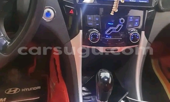 Acheter Occasion Voiture Hyundai Sonata Blanc à Ouagadougou, Burkina-Faso Acheter Occasion Voiture Hyundai Sonata Blanc à Ouagadougou, Burkina-Faso