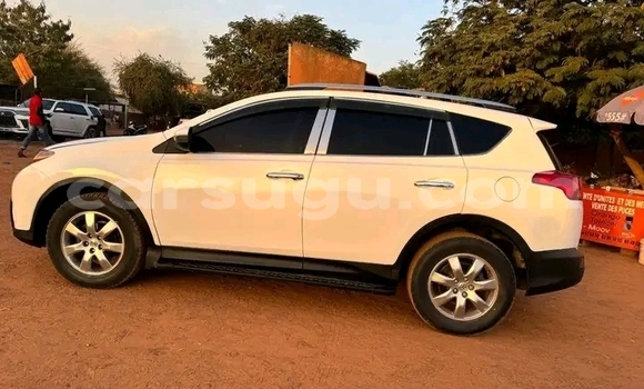 Acheter Occasion Voiture Toyota RAV4 Blanc à Ouagadougou, Burkina-Faso Acheter Occasion Voiture Toyota RAV4 Blanc à Ouagadougou, Burkina-Faso