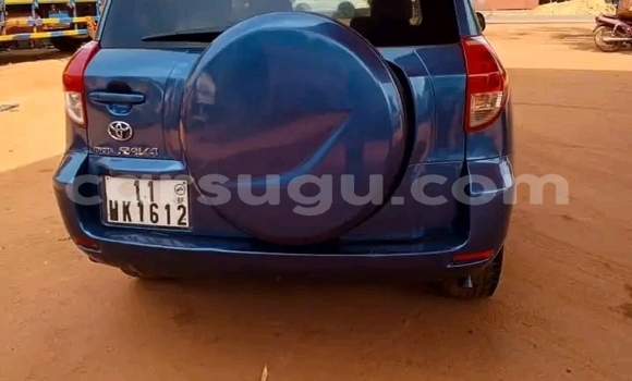 Acheter Occasion Voiture Toyota RAV4 Bleu à Ouagadougou, Burkina-Faso Acheter Occasion Voiture Toyota RAV4 Bleu à Ouagadougou, Burkina-Faso