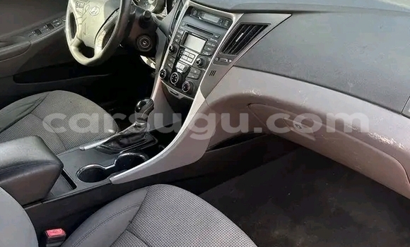 Acheter Occasion Voiture Hyundai Sonata Blanc à Ouagadougou, Burkina-Faso Acheter Occasion Voiture Hyundai Sonata Blanc à Ouagadougou, Burkina-Faso