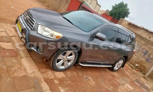 Acheter Occasion Voiture Toyota Highlander Autre à Ouagadougou, Burkina-Faso Acheter Occasion Voiture Toyota Highlander Autre à Ouagadougou, Burkina-Faso