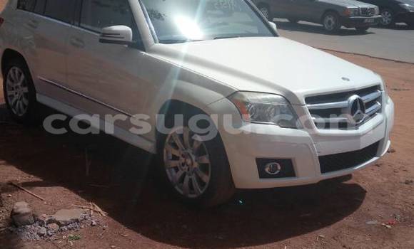 Acheter Occasion Voiture Mercedes-Benz GLK–Class Blanc à Ouagadougou, Burkina-Faso Acheter Occasion Voiture Mercedes-Benz GLK–Class Blanc à Ouagadougou, Burkina-Faso