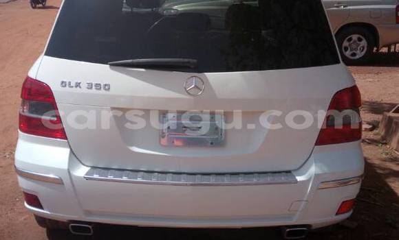 Acheter Occasion Voiture Mercedes-Benz GLK–Class Blanc à Ouagadougou, Burkina-Faso Acheter Occasion Voiture Mercedes-Benz GLK–Class Blanc à Ouagadougou, Burkina-Faso