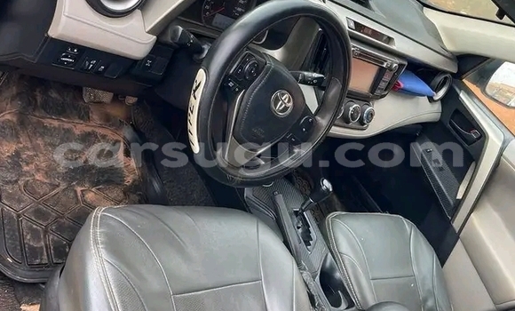 Sayi Na hannu Toyota RAV4 Sauran Mota in Ouagadougou a Burkina Faso Sayi Na hannu Toyota RAV4 Sauran Mota in Ouagadougou a Burkina Faso
