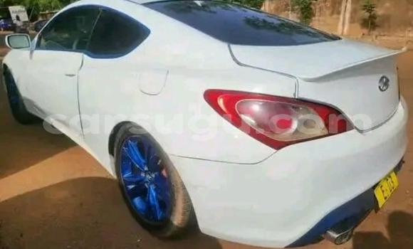 Sayi Na hannu Ford B-MAX White Mota in Ouagadougou a Burkina Faso Sayi Na hannu Ford B-MAX White Mota in Ouagadougou a Burkina Faso