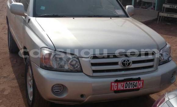 Acheter Occasion Voiture Toyota Highlander Gris à Ouagadougou au Burkina-Faso Acheter Occasion Voiture Toyota Highlander Gris à Ouagadougou au Burkina-Faso