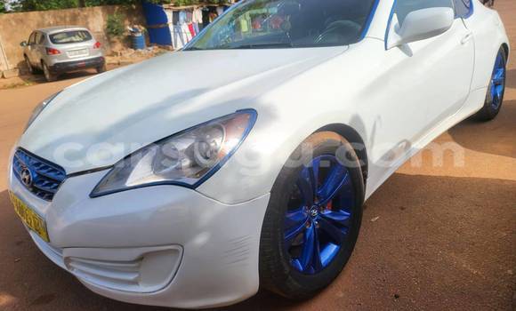 Acheter Occasion Voiture Hyundai Genesis Blanc à Ouagadougou, Burkina-Faso Acheter Occasion Voiture Hyundai Genesis Blanc à Ouagadougou, Burkina-Faso