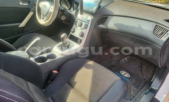 Acheter Occasion Voiture Hyundai Genesis Blanc à Ouagadougou, Burkina-Faso Acheter Occasion Voiture Hyundai Genesis Blanc à Ouagadougou, Burkina-Faso