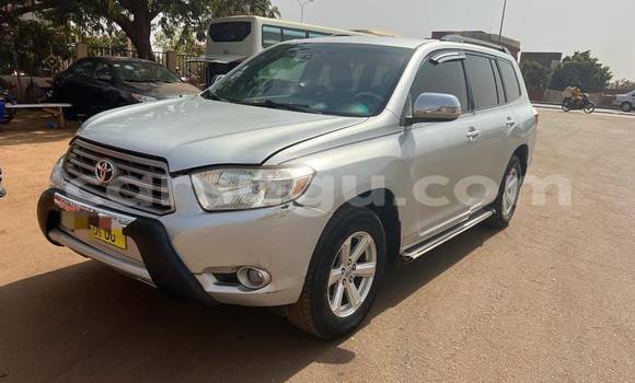 Acheter Occasion Voiture Toyota Highlander Autre à Ouagadougou, Burkina-Faso Acheter Occasion Voiture Toyota Highlander Autre à Ouagadougou, Burkina-Faso