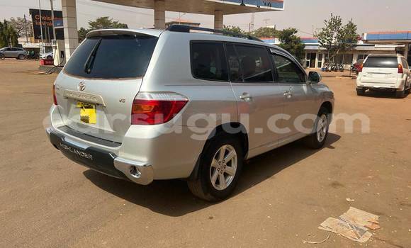 Acheter Occasion Voiture Toyota Highlander Autre à Ouagadougou, Burkina-Faso Acheter Occasion Voiture Toyota Highlander Autre à Ouagadougou, Burkina-Faso