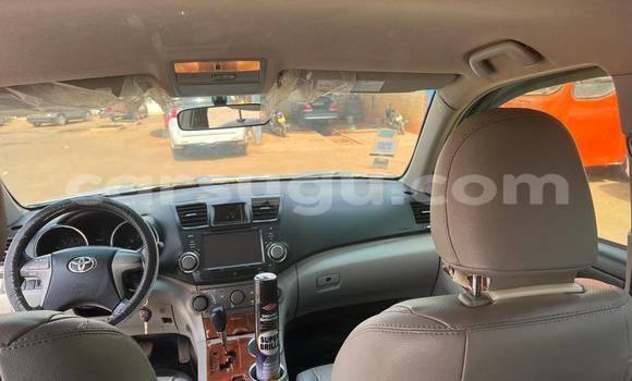 Acheter Occasion Voiture Toyota Highlander Autre à Ouagadougou, Burkina-Faso Acheter Occasion Voiture Toyota Highlander Autre à Ouagadougou, Burkina-Faso
