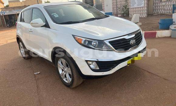 Acheter Occasion Voiture Kia Sportage Blanc à Ouagadougou, Burkina-Faso Acheter Occasion Voiture Kia Sportage Blanc à Ouagadougou, Burkina-Faso