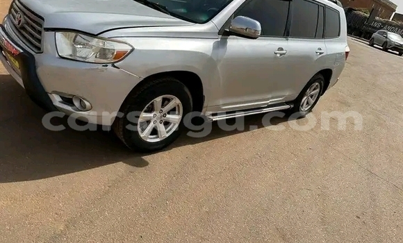 Acheter Occasion Voiture Toyota Highlander Gris à Ouagadougou, Burkina-Faso Acheter Occasion Voiture Toyota Highlander Gris à Ouagadougou, Burkina-Faso