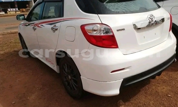 Acheter Occasion Voiture Toyota Matrix Blanc à Ouagadougou, Burkina-Faso Acheter Occasion Voiture Toyota Matrix Blanc à Ouagadougou, Burkina-Faso