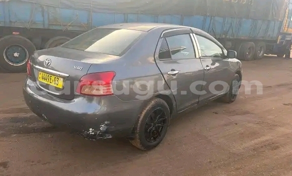 Acheter Occasion Voiture Toyota Yaris Gris à Ouagadougou, Burkina-Faso Acheter Occasion Voiture Toyota Yaris Gris à Ouagadougou, Burkina-Faso