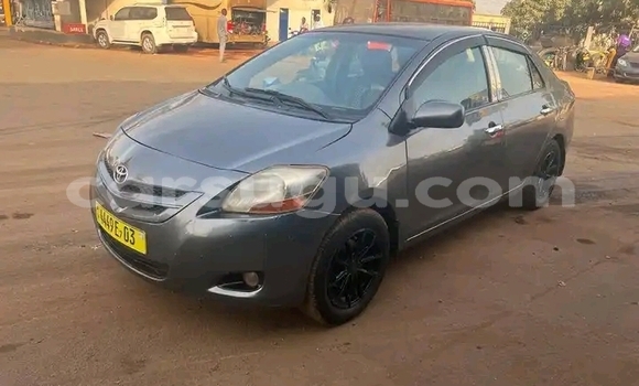 Acheter Occasion Voiture Toyota Yaris Gris à Ouagadougou, Burkina-Faso Acheter Occasion Voiture Toyota Yaris Gris à Ouagadougou, Burkina-Faso