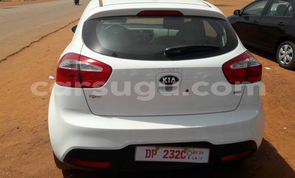 Acheter Occasion Voiture Kia Rio Blanc à Ouagadougou, Burkina-Faso Acheter Occasion Voiture Kia Rio Blanc à Ouagadougou, Burkina-Faso