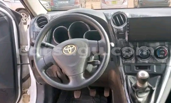 Acheter Occasion Voiture Toyota Matrix Blanc à Ouagadougou, Burkina-Faso Acheter Occasion Voiture Toyota Matrix Blanc à Ouagadougou, Burkina-Faso