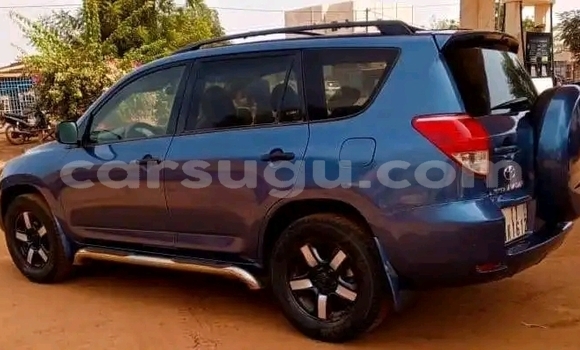 Acheter Occasion Voiture Toyota RAV4 Bleu à Ouagadougou, Burkina-Faso Acheter Occasion Voiture Toyota RAV4 Bleu à Ouagadougou, Burkina-Faso