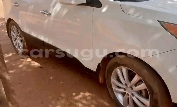 Acheter Occasion Voiture Hyundai Tucson Blanc à Ouagadougou, Burkina-Faso Acheter Occasion Voiture Hyundai Tucson Blanc à Ouagadougou, Burkina-Faso