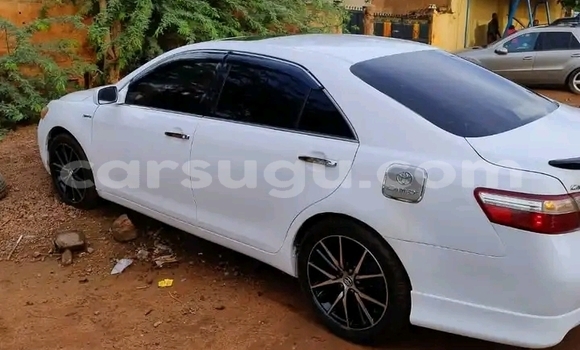 Acheter Occasion Voiture Toyota Camry Blanc à Ouagadougou, Burkina-Faso Acheter Occasion Voiture Toyota Camry Blanc à Ouagadougou, Burkina-Faso