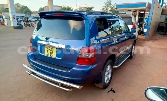 Acheter Occasion Voiture Toyota Highlander Bleu à Ouagadougou, Burkina-Faso Acheter Occasion Voiture Toyota Highlander Bleu à Ouagadougou, Burkina-Faso