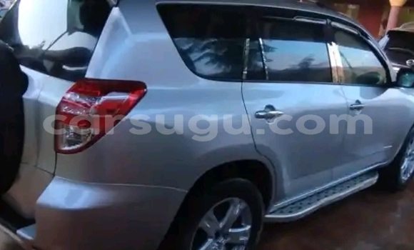 Acheter Occasion Voiture Toyota RAV4 Gris à Ouagadougou, Burkina-Faso Acheter Occasion Voiture Toyota RAV4 Gris à Ouagadougou, Burkina-Faso