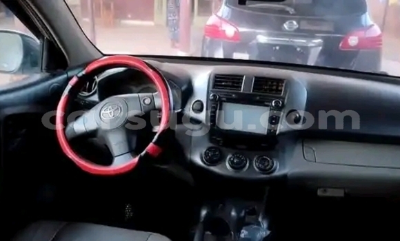 Acheter Occasion Voiture Toyota RAV4 Gris à Ouagadougou, Burkina-Faso Acheter Occasion Voiture Toyota RAV4 Gris à Ouagadougou, Burkina-Faso