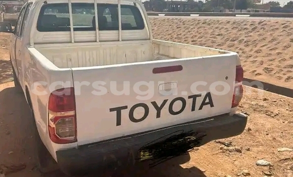 Acheter Occasion Voiture Toyota Hilux Blanc à Ouagadougou, Burkina-Faso Acheter Occasion Voiture Toyota Hilux Blanc à Ouagadougou, Burkina-Faso
