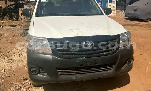 Acheter Occasion Voiture Toyota Hilux Blanc à Ouagadougou, Burkina-Faso Acheter Occasion Voiture Toyota Hilux Blanc à Ouagadougou, Burkina-Faso