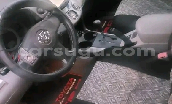 Acheter Occasion Voiture Toyota RAV4 Blanc à Ouagadougou, Burkina-Faso Acheter Occasion Voiture Toyota RAV4 Blanc à Ouagadougou, Burkina-Faso